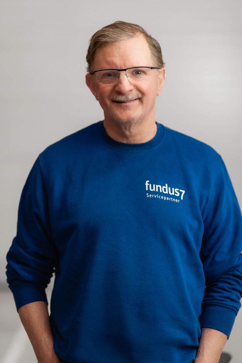 <strong>Frank</strong><br />Fahrer<br /><br />T <a href="tel:+492117377680" class="no-link">+49 211 737768-0</a>