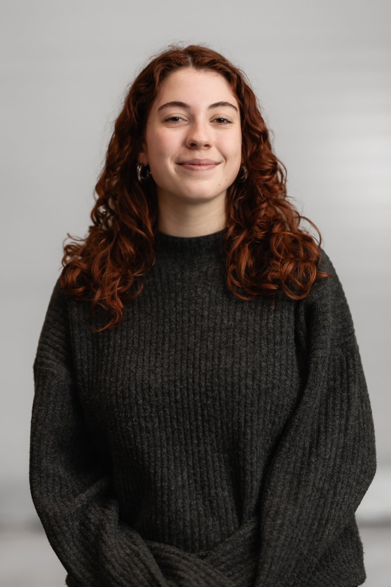 <strong>Helena</strong><br />Auszubildende<br /><br />T <a href="tel:+492117377680" class="no-link">+49 211 737768-0</a>