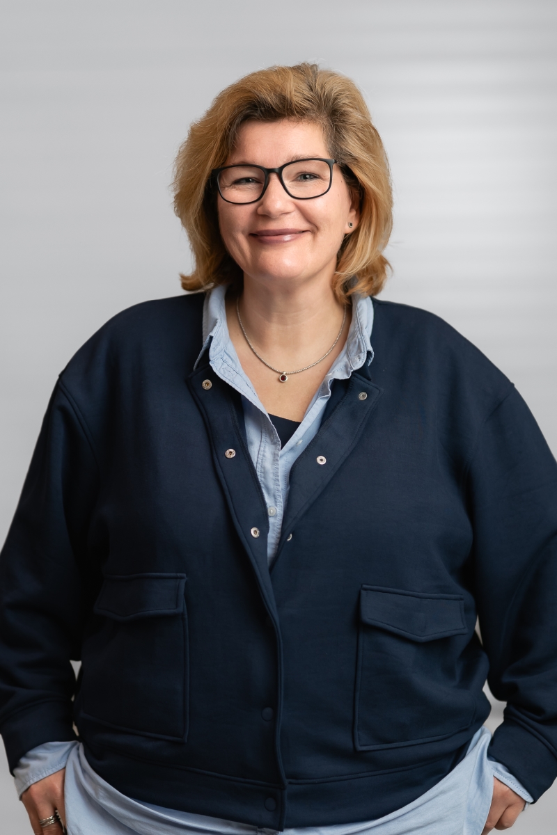 <strong>Nicole</strong><br />Einkauf<br /><br />T <a href="tel:+4921173776824" class="no-link">+49 211 737768-24</a><br /><a href="mailto:n.harlammert@fundus7.de" class="no-link-color">n.harlammert@fundus7.de</a>