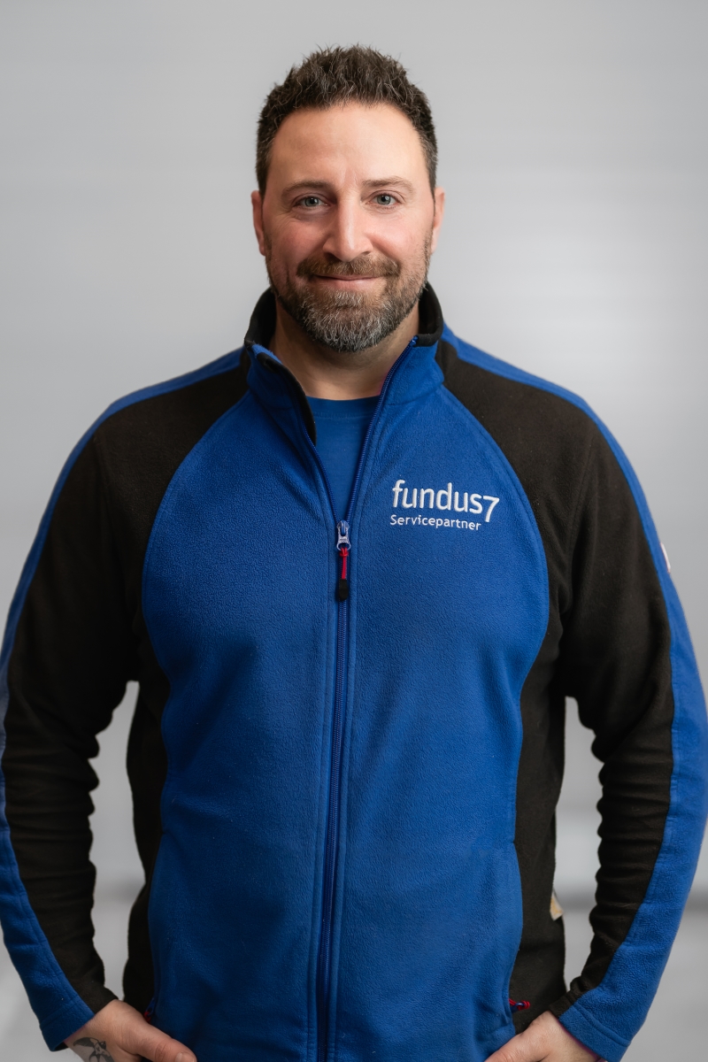 <strong>Pascale</strong><br />Fahrer<br /><br />T <a href="tel:+492117377680" class="no-link">+49 211 737768-0</a>