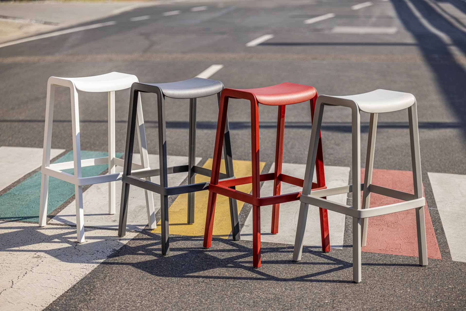 Bitte setzen – unsere Mietmöbel hauen dich um! – fundus7 Mietmöbel Bitte setzen – unsere Mietmöbel hauen dich um! - fundus7 Mietmöbel