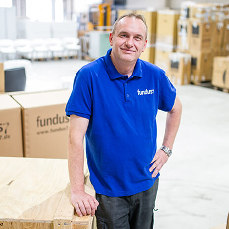 <strong>Thomas Klug</strong><br />Leitung Werkstatt<br /><br />T <a href="tel:+492117377680" class="no-link">+49 211 737768-0</a><br /><a href="mailto:t.klug@fundus7.de" class="no-link-color">t.klug@fundus7.de</a>