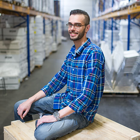 <strong>Tim Kühnert</strong><br />Senior Account Manager | Head of Purchase<br /><br />T <a href="tel:+4921173776813" class="no-link">+49 211 737768-13</a><br /><a href="mailto:t.kuehnert@fundus7.de" class="no-link-color">t.kuehnert@fundus7.de</a>
