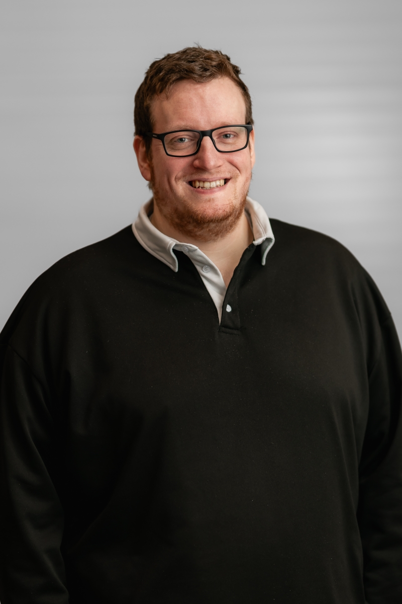 <strong>Tim</strong><br />Account Manager<br /><br />T <a href="tel:+4921173776817" class="no-link">+49 211 737768-17</a><br /><a href="mailto:t.meerkamp@fundus7.de" class="no-link-color">t.meerkamp@fundus7.de</a>